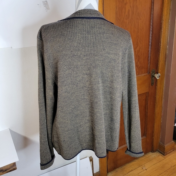 Womans Liz Claiborne Collection Pure Wool Sweater Jacket Brown/Navy Trim S L - Picture 3 of 9